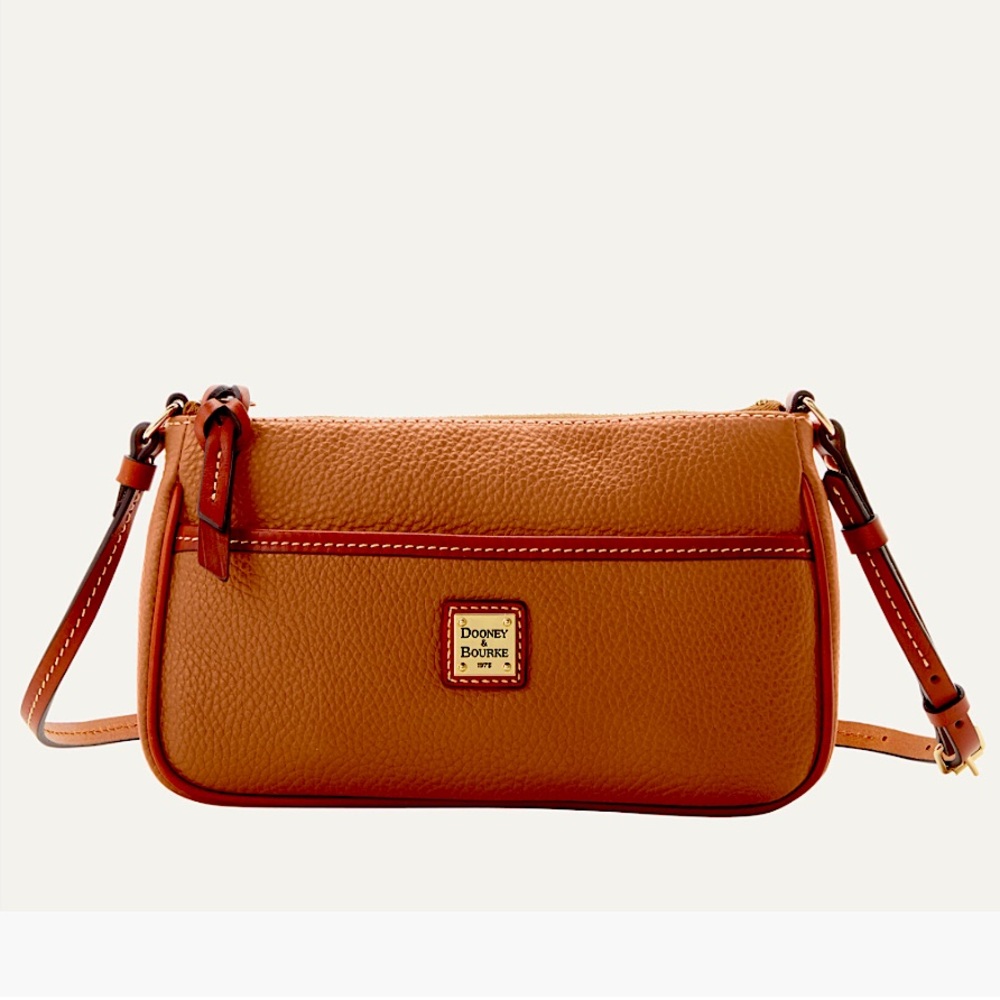 🧡 Dooney & Bourke Lola Pouchette Crossbody